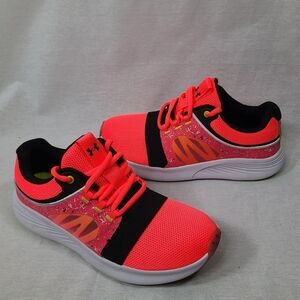 Women's Under Armour Charged Breathe Bliss Paint Splatter Sportstyle Shoes SZ 7